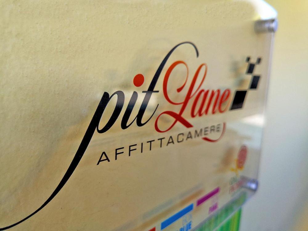 Pit Lane Affittacamere Offida Dış mekan fotoğraf